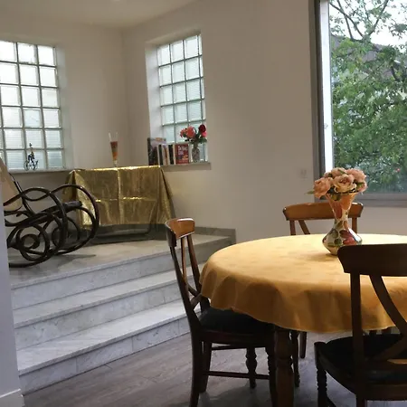 Maison Individuelle Spacieuse * ורסאי